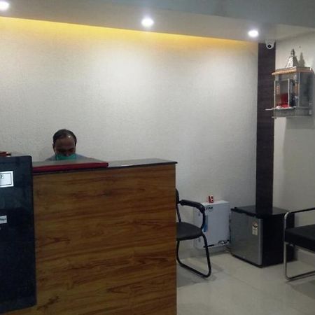 Alankrita Suites & Party Halls 메루트 외부 사진