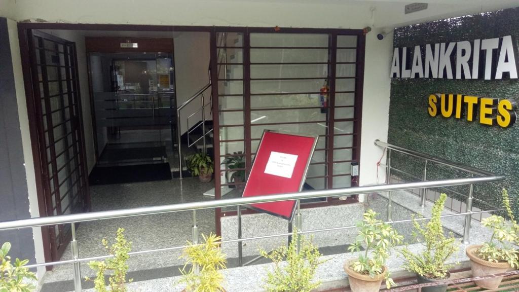Alankrita Suites & Party Halls 메루트 외부 사진