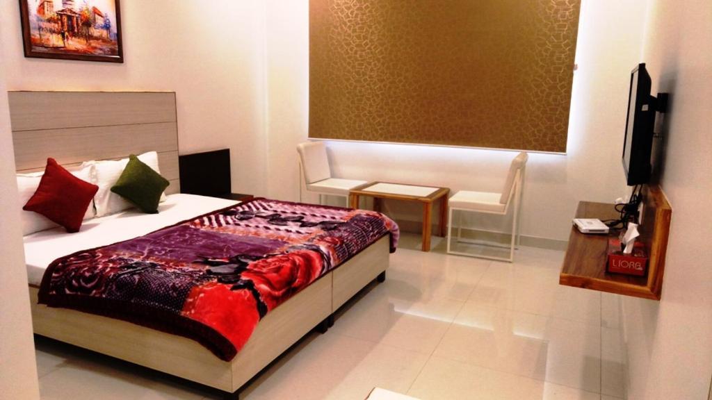 Alankrita Suites & Party Halls 메루트 외부 사진