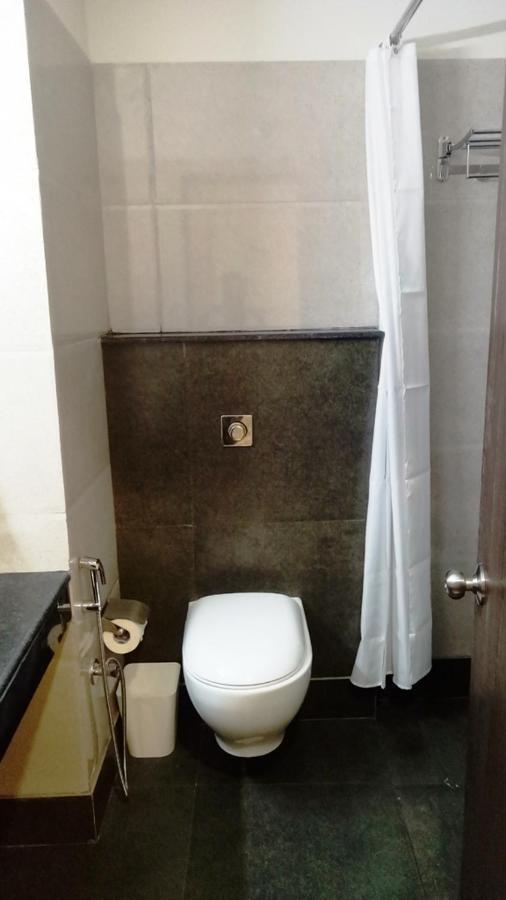 Alankrita Suites & Party Halls 메루트 외부 사진